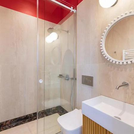 Agora Aparthotel